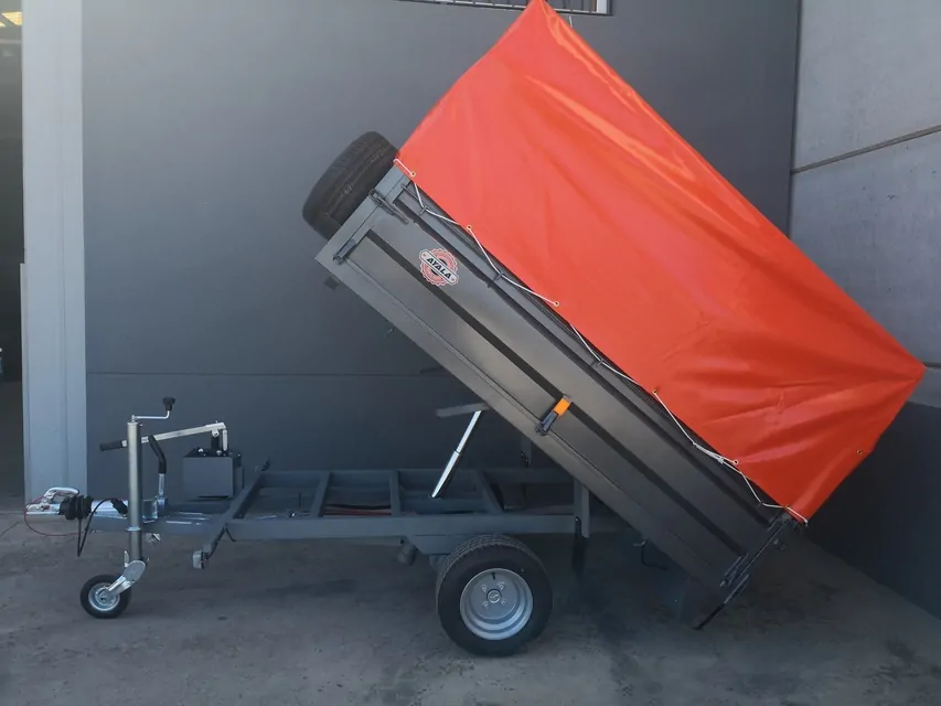 Remolque basculante hidraulico – Ruedas por debajo – Mma 750 kg